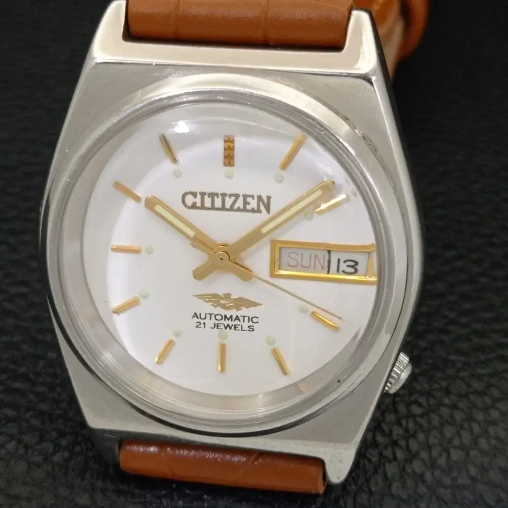 Vintage 1993 Citizen Automatic Mens Silver Watch W/daydate & Gold accents